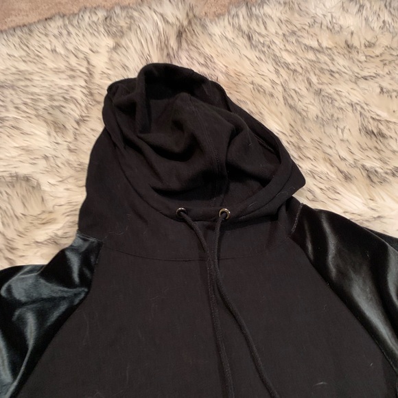 Victoria’s Secret Sport Velour Hoodie XS - Picture 3 of 7